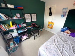 Merlin Place Rossmore